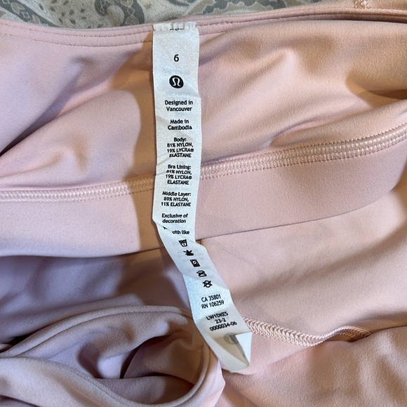 Lululemon Crop Top - Picture 4 of 5